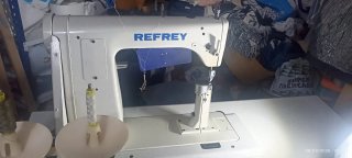 Máquina de coser industrial Refrey 901