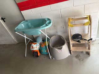 Bañera bebé+ escalera+benera sentado+ espejo coche