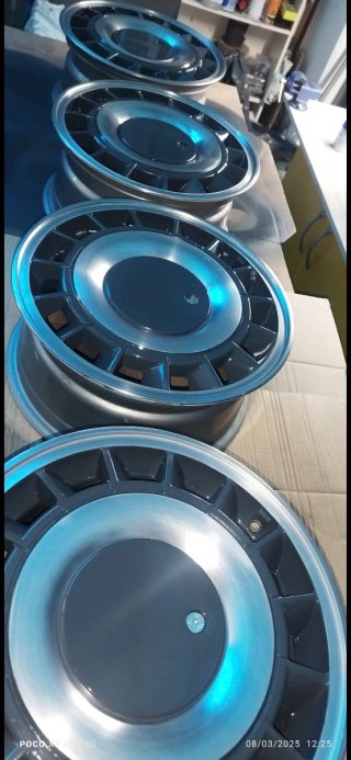 Llantas Clio 16v Maracana restauradas con neumatic