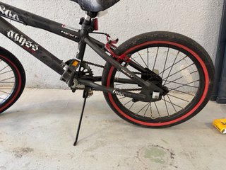 Bicicleta Kent Abyss 18” Negra y Roja