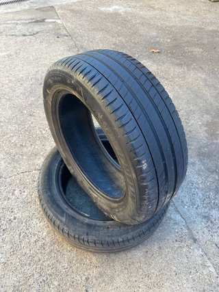 Michelin 215/55 R17 Neumático