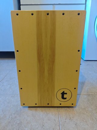 Cajón Thomann TCA 414 Flamenco, funda de regalo