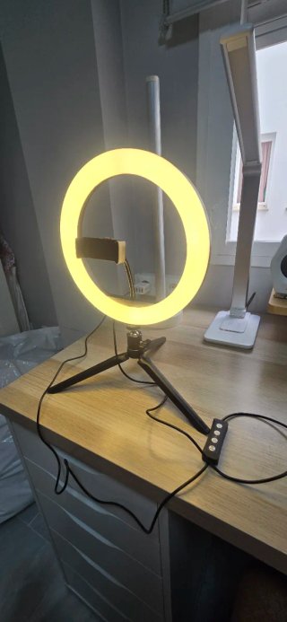 Aro de luz LED con trípode