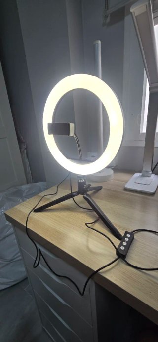 Aro de luz LED con trípode