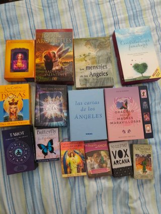 Tarots y Oráculos Varios