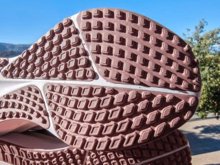 Zapatillas running mujer Nike Vomero 17 talla 39