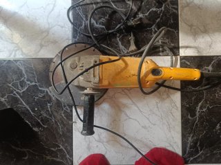 Radial DEWALT