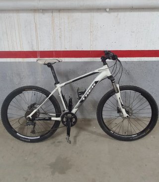 Bicicleta de Montaña Trek Blanca