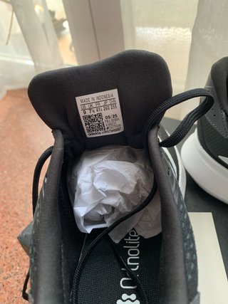 Zapatillas Adidas Unisex Negras y Blancas