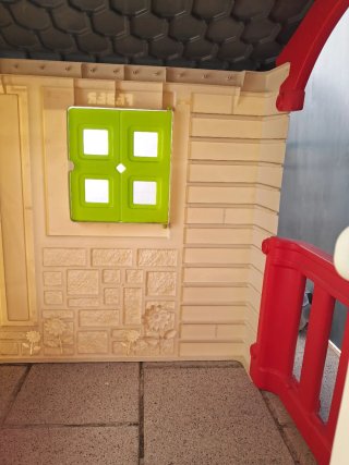 Casita infantil de plástico