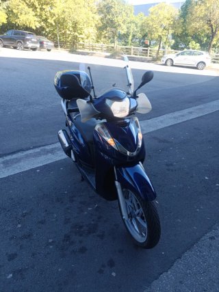 Honda SH300