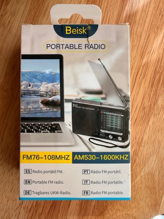 Radio Portátil Beisk FM/AM