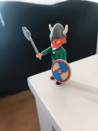 Playmobil 4540 Vikingo con Hacha y Escudo