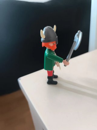 Playmobil 4540 Vikingo con Hacha y Escudo