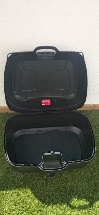 Top Case Givi B45+ Monolock (3 meses uso)