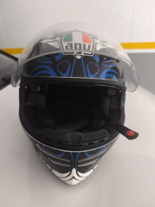 Casco de moto AGV