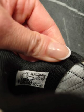 Adidas Scarpe Bambino Taglia 19 (US 4K)