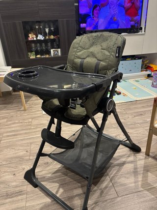 Trona de bebé plegable