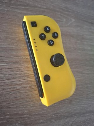 Nintendo Switch Azul y Amarillo