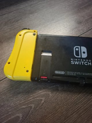 Nintendo Switch Azul y Amarillo