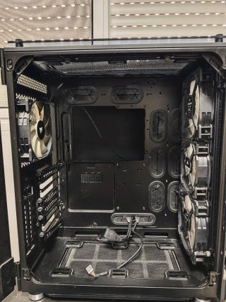 Caja PC Corsair Crystal 680X RGB + Hub iCUE