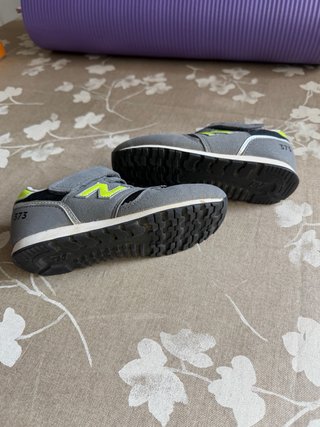 Zapatillas New Balance Niños Talla 31