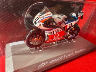 Maqueta DUCATI Desmosedici GP17 - Danilo Petrucci