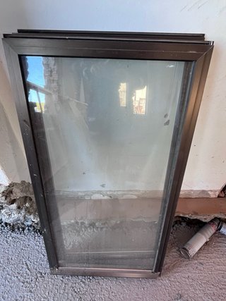 Ventana aluminio dos hojas con marco