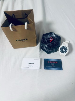 Casio G-Shock GA-2100-7A7 Blanco