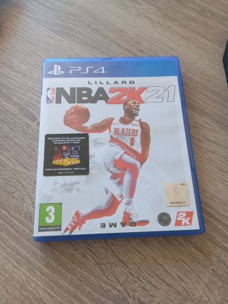 PS4 Slim 1TB + Mando + 3 Juegos