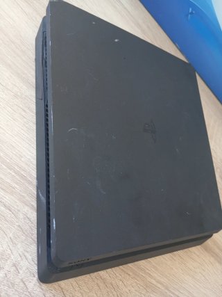 PS4 Slim 1TB + Mando + 3 Juegos