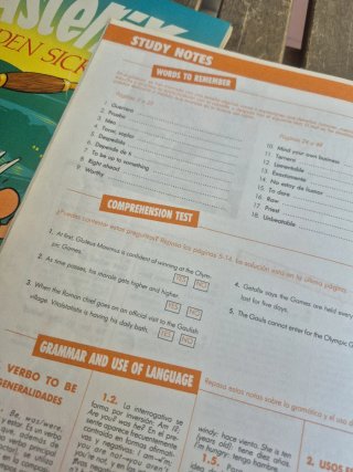 Comics Asterix en ingles + Study Notes+glossary