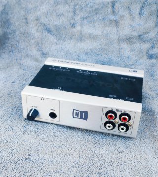 Native Instruments Traktor Audio 6 Tarjeta Sonido