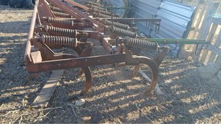 Cultivador Chisel Agrícola