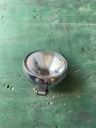 Faro delantero Daelim Daystar.