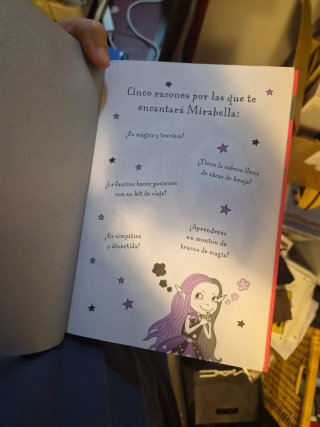 El gran libro de magia de Isadora y Mirabella