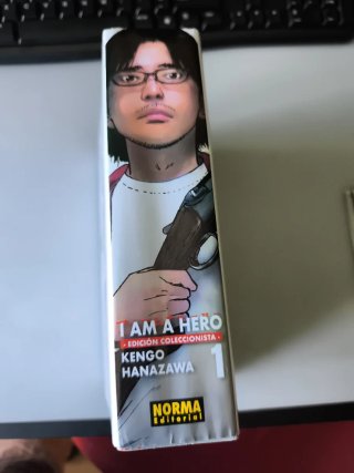 I AM A HERO. INTEGRAL 01