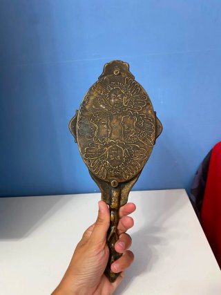 Specchio antico decorato