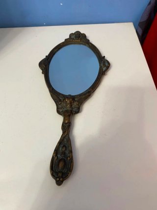 Specchio antico decorato