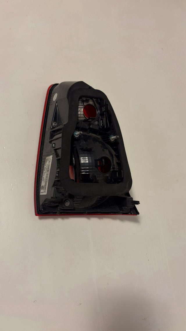 Piloto trasero Volkswagen Golf 5G0945093AC