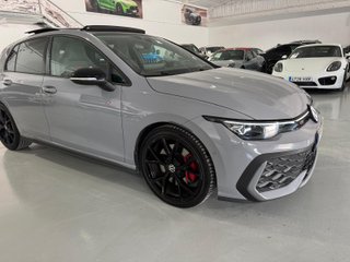 Volkswagen Golf 2025