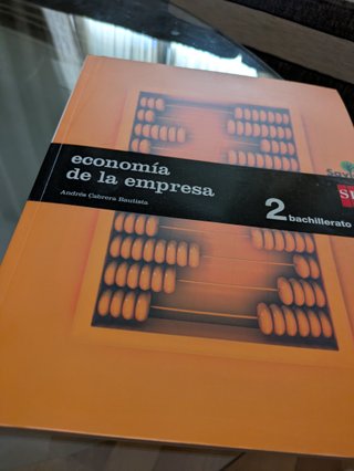 Economía de la empresa, 2 Bachillerato Savia