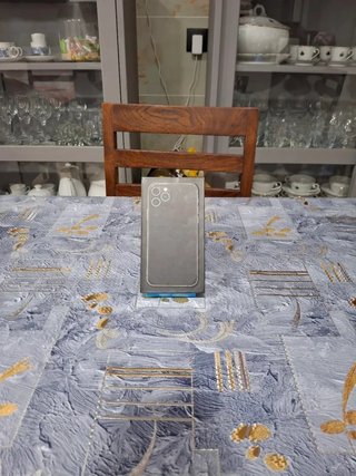 Caja iPhone 11 Pro grafito