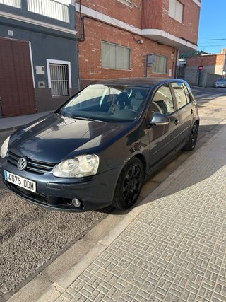 Volkswagen Golf 2004