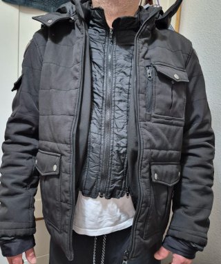 Chaqueta de moto con protecciones