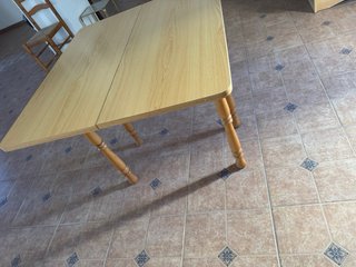 Mesa plegable de madera