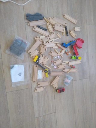 Tren de madera y accesorios