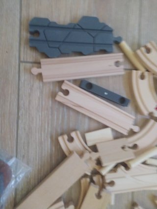 Tren de madera y accesorios