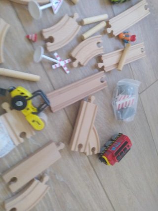 Tren de madera y accesorios