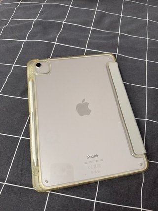 iPad Air 5 (M1) 64GB Wi-Fi — Como nuevo